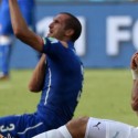 Jugador Uruguayo Muerde Por Tercera Vez a un Rival