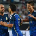 Argentina goleó al campeón en su patio