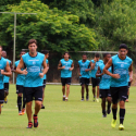 Bryan de la Torre vuelve a entrenar con la plantilla principal de Barcelona