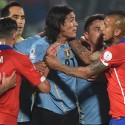 (VIDEOS) #CopaAmerica: En polémico partido, Chile venció a Uruguay y clasificó a semifinales