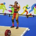 (VIDEO) Neisi Dajomes consigue medalla de plata en levantamiento de pesas