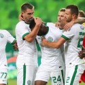 Ferencvárosi, de Ramírez, y West Ham, de Valencia, pasaron de fase en Europa League