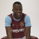 (TUIT) Énner Valencia presentó los botines que usará para su regreso en la Premier League
