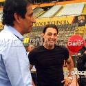 (FOTO) Dirigencia de Barcelona homenajea al Maestro Tabárez