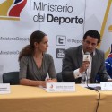 (FOTOS) El ex nadador azuayo Xavier Enderica es el nuevo Ministro del Deporte
