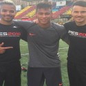 (VIDEO) Los creadores del videojuego PES2016 retaron a Neymar Jr a realizar cascaritas