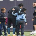 (VIDEO) Niños ecuatorianos invadieron entrenamiento del Barca