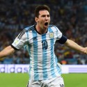 (VIDEO) Messi escucha el relato del gol que marcó ante Estados Unidos