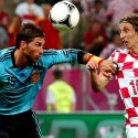(VIDEO) España espera a Italia en octavos de final tras su perdida con Croacia