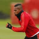 (TUIT) Antonio Valencia disfruta de sus últimos días en playas ecuatorianas