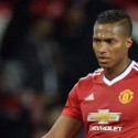 (VIDEO) Antonio Valencia fue titular en el partido como homenaje al jugador Wayne Rooney.