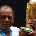 Muere Carlos Alberto Torres, el legendario capitán de Brasil