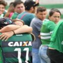 (FOTO) Conmovedora imagen de un pequeño hincha del Chapecoense