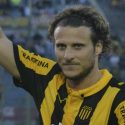 (VIDEO) Diego Forlán llega a Ecuador para ‘Noche Amarilla’
