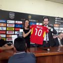 (FOTOS) Deportivo Cuenca firmó un acuerdo con Mayta Vásconez y ya tiene equipo femenino