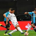 (VIDEO) Gremio gana la primera final y obliga a Lanús a remontar en la vuelta
