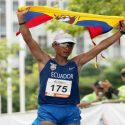 (FOTOS) Ecuador gana oro en marcha, velocidad, karate y levantamiento de pesas