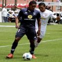 Aucas se lleva a uno de los defensores de Universidad Católica