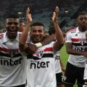Robert Arboleda y Joao Rojas se quedaron sin técnico en Brasil