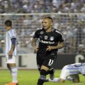 Gremio venció a Atlético Tucumán en el partido de ida de cuartos