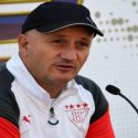 El técnico Pablo Repetto con altas para la semifinal con Emelec