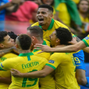 (FOTOS) Brasil entrena a puerta cerrada pensando en Paraguay