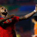 Arturo Vidal: «Si seguimos mejorando podemos ser una selección bastante peligrosa para poder defender la Copa»