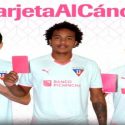 Liga de Quito lanza nueva camiseta y le saca “Tarjeta al Cáncer”