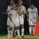 (VÍDEO) Chile gana en Asunción y se mete en zona de clasificación al mundial