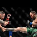 (VÍDEO) MARLON CHITO VERA NOQUEA A FRANKIE EDGAR CON PATADA FULMINANTE