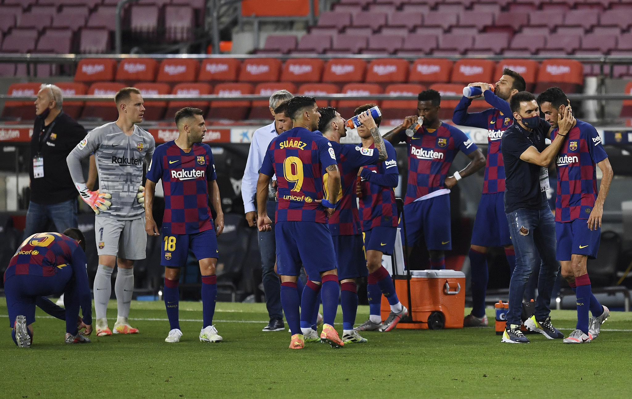 FIFPRO insta a FIFA a extender el descanso de medio tiempo a 20 minutos